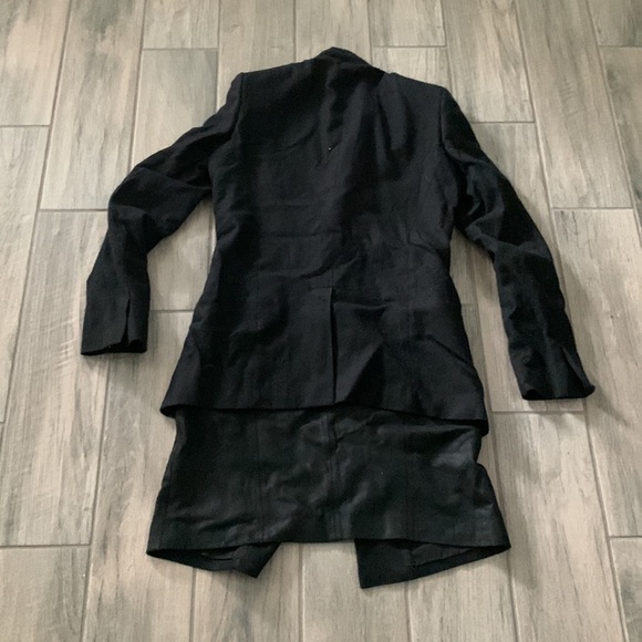 Julius 7 blazer with removable longer portion - Picture 7 of 9